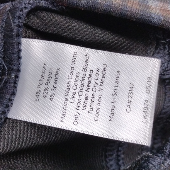 Talbots Petite Black Checkered Plaid High Rise Pull On Straight Leg Ankle Pant - Picture 5 of 9